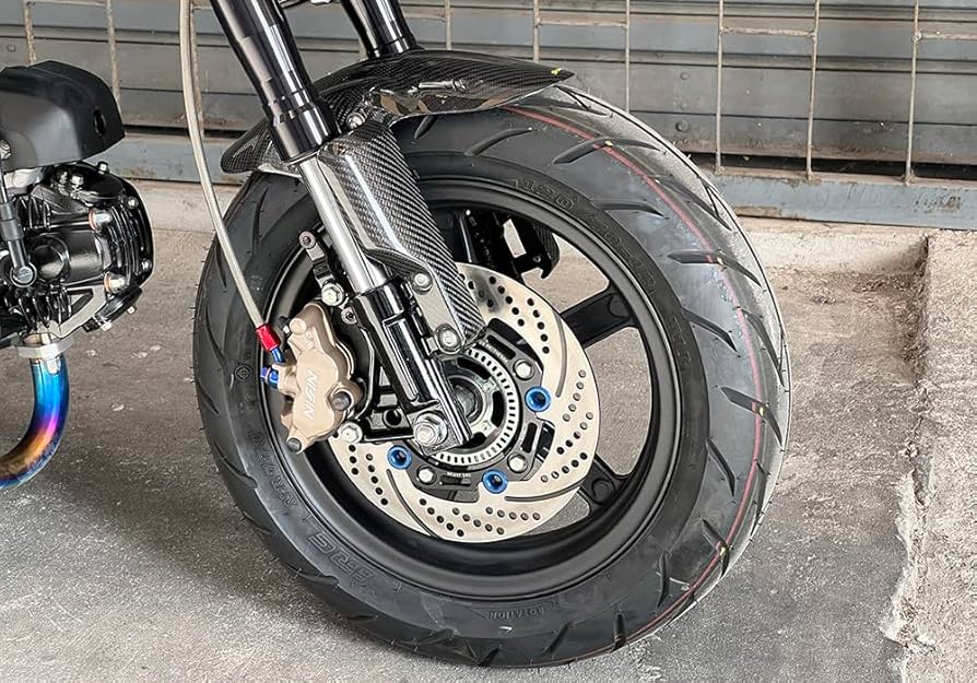 Nemoto ピュアカーボンフェンダー Monkey125/DAX125 Nemoto Pure Carbon Front Fender GROM/Monkey125/DAX125